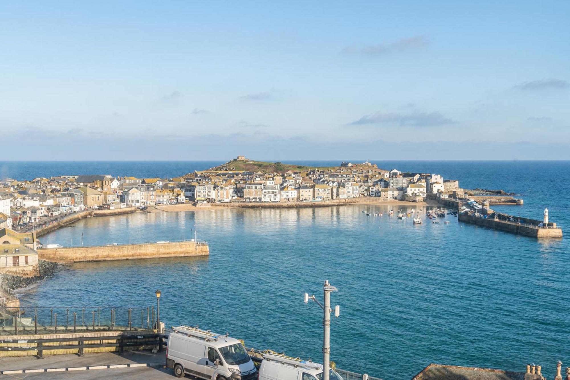 Golden Hind Bed & Breakfast St Ives  Exterior photo