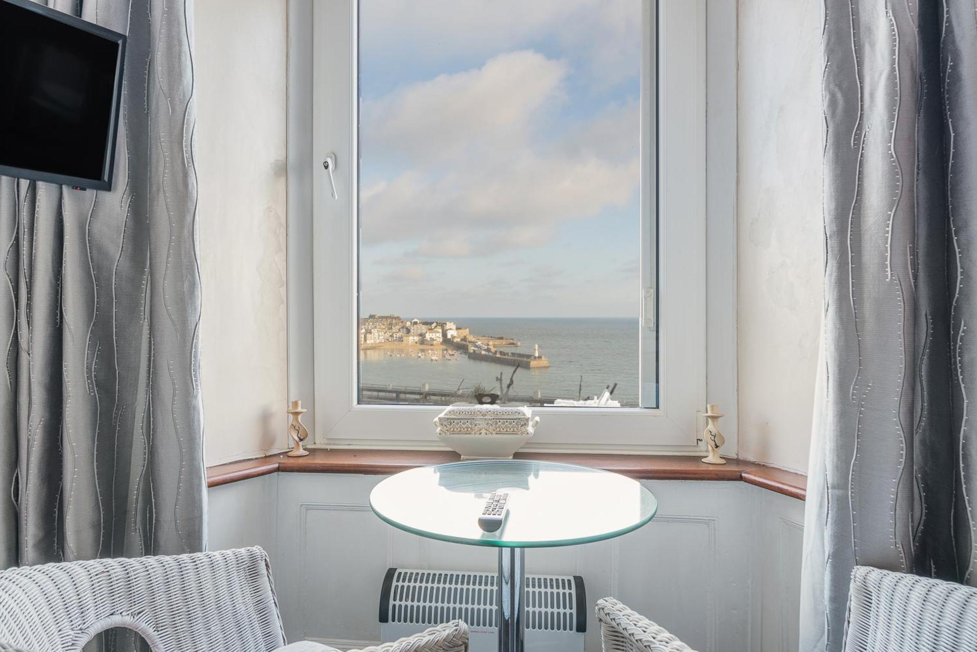 Golden Hind Bed & Breakfast St Ives  Exterior photo